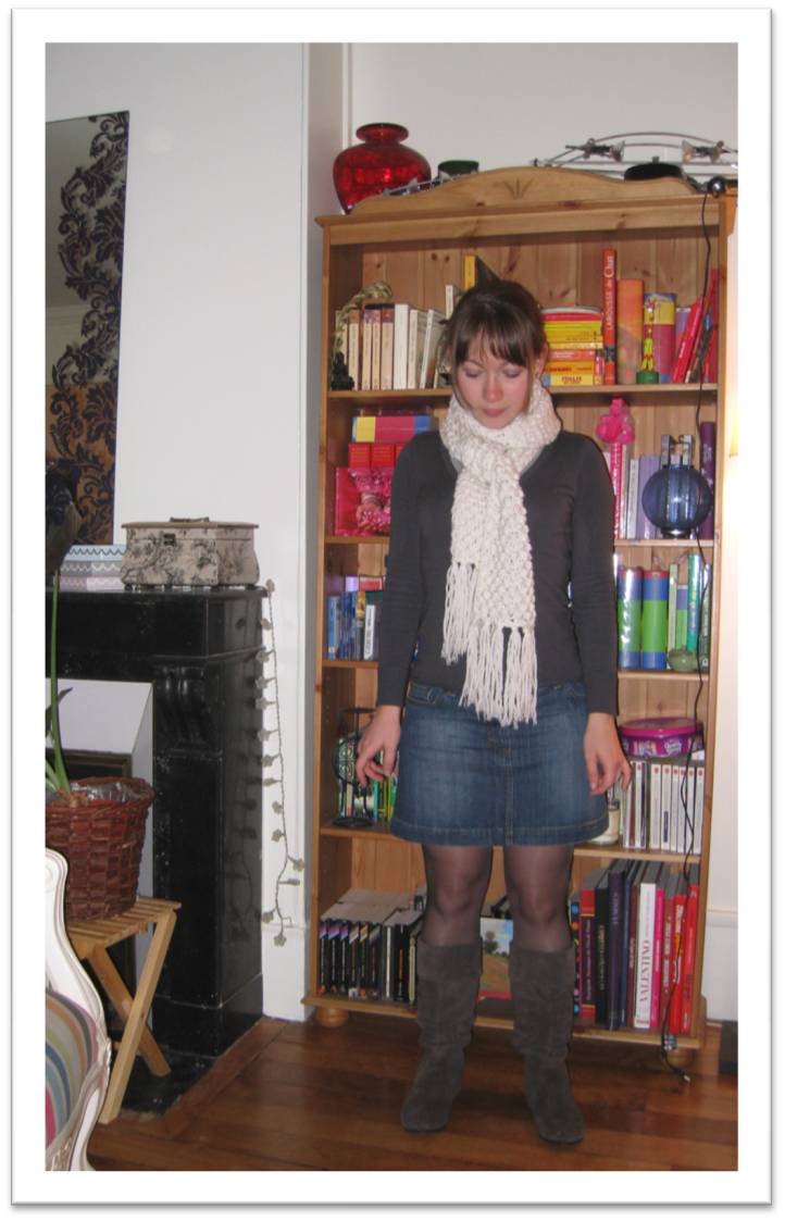 jupe-kookai_pull-zara_bottes-steve-madden