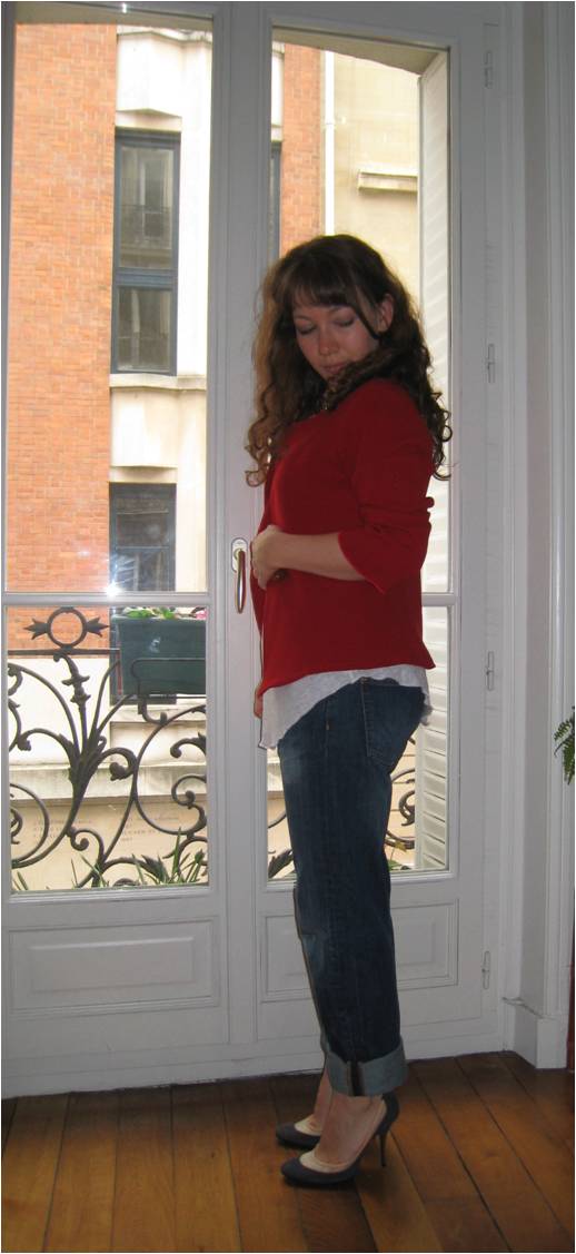 BF jean_white tee_red jacket_escarpins givenchy gris_3 BF jean_white tee_red jacket_escarpins givenchy gris_3