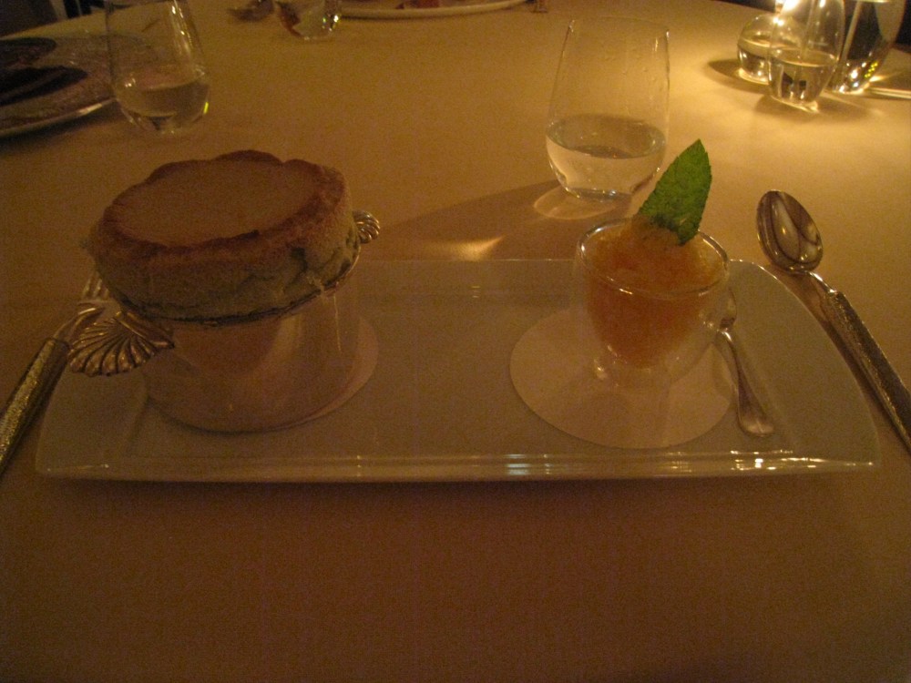 Soufflé menthe-chocolat et son granité à l'orange